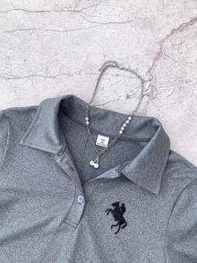 少女纯灰色休闲个性撞色领罗纹针织纽扣修身连衣裙，夏季连衣裙，小马刺绣 - 灰色 - 查看 3