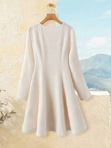 Rusticease 女士纯色圆领休闲百搭长袖短款连衣裙 - 彩色 - 查看 2