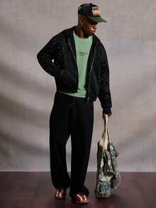 PAVTROS Manfinity Streetrush Men's Cropped Black Zip-Up Sweatshirt, Thermal Lined, Sequin Textured Fabric, Streetwear For Autumn And Winter, Halloween, INS Streetwear, Style, Rapper, Boy Friend Gifts, Long Sleeve Top - Black - View 3