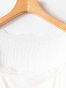 SHEIN MOOSTA 大码女式泰迪熊印花拼接蕾丝短袖T恤上衣和短裤两件套，夏季休闲装 - 米色 - 查看 3