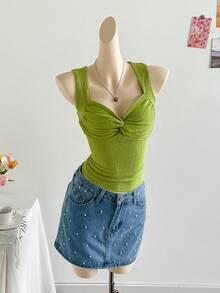 Soleia Women's Solid Color Sweetheart Collar Twist Textured Fabric Fitted Tank Top - Green - View 3