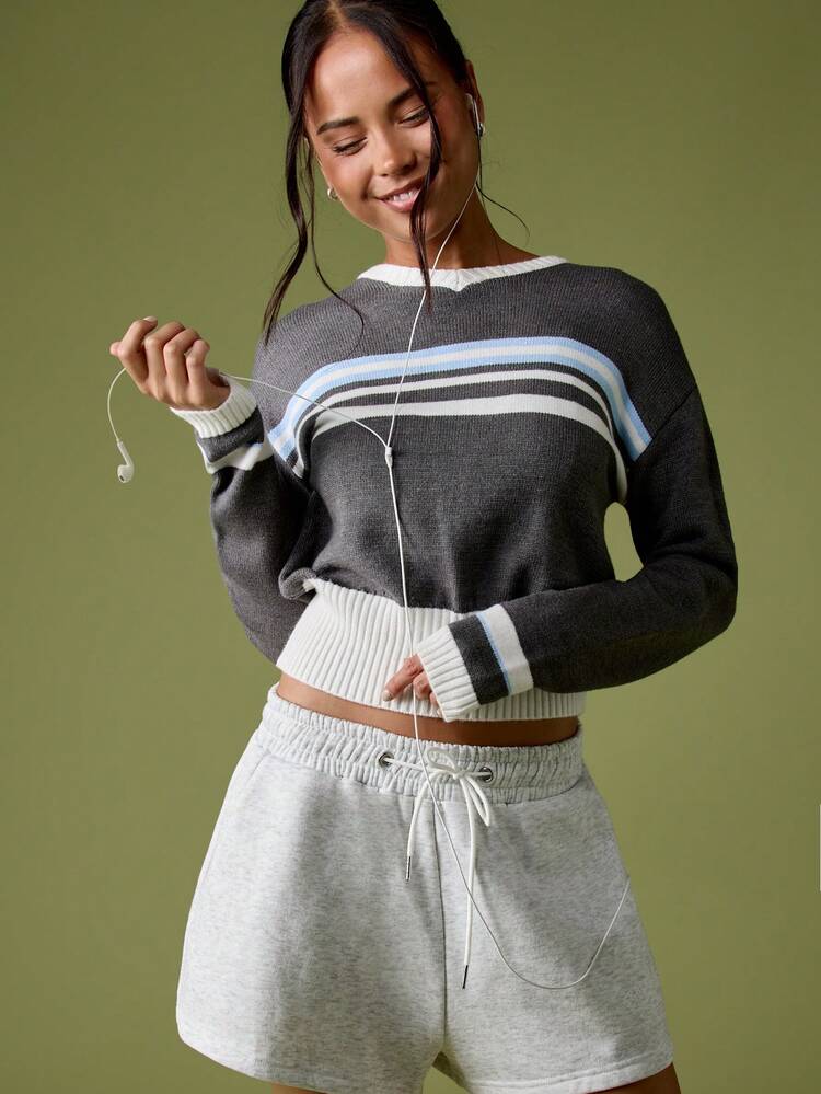 MISSGUIDED Fitted Waist V Neck Knit Top With Horizontal Stripes And Contrast Ribbed Trim For Casual Everyday Comfort