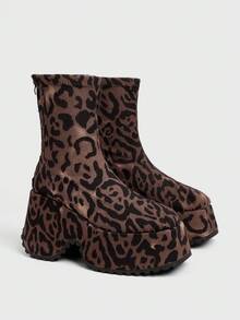 Sugerpunk Y2K 风格黑岩朋克厚底靴、厚底哥特靴、一脚蹬弹力袜靴、不对称高跟街头靴、女式踝靴和短靴 - 彩色 - 查看 2