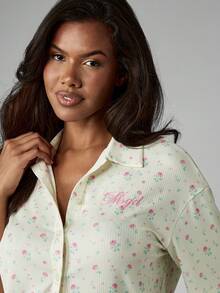 MISSGUIDED Bộ đồ ngủ in hoa tinh tế dành cho nữ quần dài cài nút áo tay ngắn đồ ngủ có ruy băng hồng đồ ngủ xuân hè - Nhiều màu - Xem 7