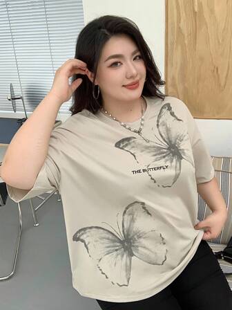 Dazy Plus Butterfly Print Pattern Loose Fit Round Neck Short Sleeve T-Shirt, Spring/Summer