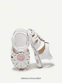 Cozy Pixies 1 双白色女童花朵装饰凉鞋，适合夏季穿着，充满田园趣味，可爱立体花朵，度假休闲百搭婴儿凉鞋 - 白色 - 查看 2