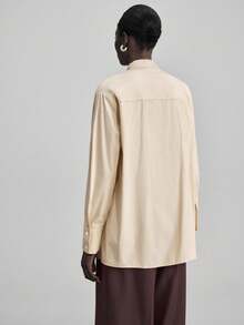 Ontre 2026春夏女士优雅长袖衬衫，适合独立日、海滩、度假、毕业典礼、办公室、商务、休闲等场合，纯色，侧开衩下摆，百搭 - 杏色 - 查看 3