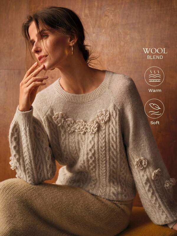 MOTF PREMIUM APPLIQUES PULLOVER SWEATER