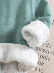 SHEIN 绿色返校款年轻男孩高领厚款休闲保暖内衬毛衣，适合秋冬季上学、居家和外出穿着