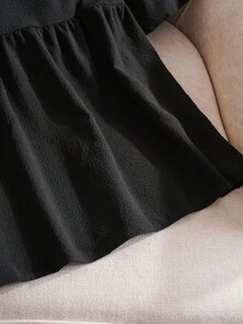 EMERY ROSE 大码夏季乡村纯色 V 领荷叶边下摆休闲衬衫，夏季 - 黑色 - 查看 5