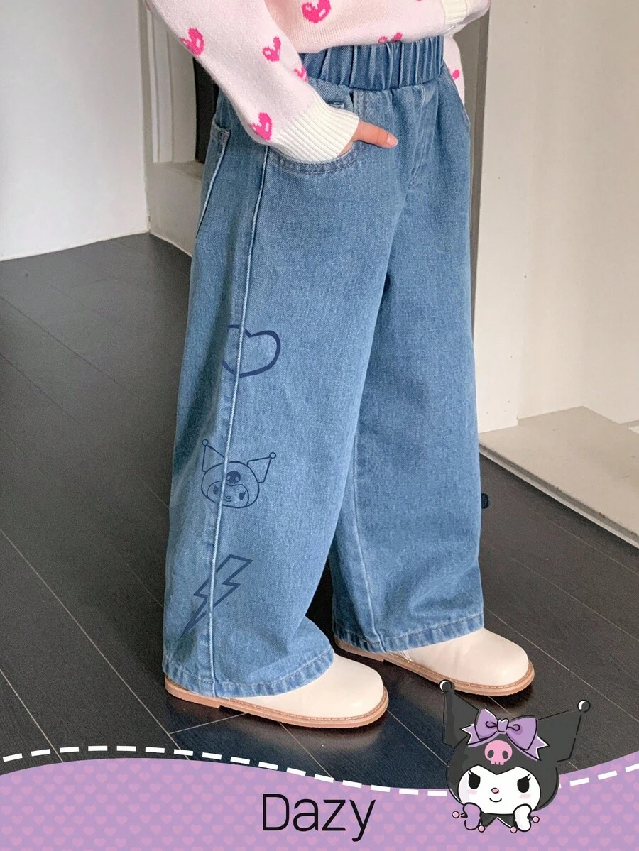 DAZY HELLO KITTY AND FRIENDS | SHEIN 年轻女孩休闲心形和卡通图案松紧腰牛仔裤 - 淺色水洗藍 - 查看 1