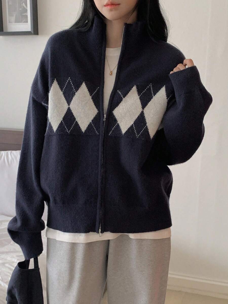 DAZY 撞色复古菱形拉链宽松休闲街头风格针织开衫，适合冬季女士