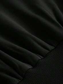 SHEIN Girlism Bluza z kapturem dla nastolatek w kolorze czarnym, z wysokim stanem i długim rękawem, w swobodnym, minimalistycznym, jednolitym kolorze, na jesień/zimę