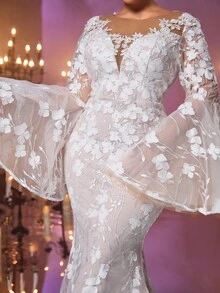 Glamrae 加大码优雅浪漫圆领贴花装饰拼布奢华刺绣透明喇叭袖美人鱼下摆新娘婚纱带拖尾 - 白色 - 查看 2