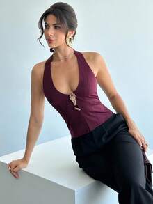 Firerie Top curto feminino com decote em V profundo, assimétrico, fivela de metal, frente única, costas nuas, moderno, chique, sexy, adequado para deslocamento, primavera/verão/outono, elegante, escritório, trabalho, professoras