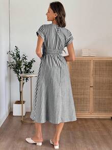 SHEIN LUNE 女式休闲条纹印花束腰长裙 - 黑與白 - 查看 2