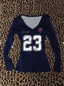 Attitoon 朋克酷炫数字印花V领长袖T恤，适合女性，万圣节、Y2K风格、街头服饰、复古、返校季、秋季、度假、休闲、秋冬、嘻哈、核心美学、哥特、赛博哥特风格。Y2K女式橄榄球衫、美国女式球衣、棒球衫、Y2K女式球衣 - 白色 - 查看 1