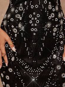 Lumalex Đầm đuôi cá cổ yếm đính sequin mùa thu đông thanh lịch, trang phục đen sang trọng, không thể thiếu cho các bữa tiệc, sự quyến rũ, sang trọng, phong cách mới, dành cho phụ nữ, dạ hội, tiệc tùng, tiệc chiêu đãi, kín đáo, sang trọng, lấp lánh, tiệc tùng ngày lễ, lễ hội, dã ngoại, kỳ nghỉ, ngoài trời, nhiều lớp, mùa cưới, tiệc tùng, ID Al-Adha, tiệc Al-Adha, năm mới, đầm sequin đen, đầm đen lấp lánh, đầm dạ hội, đầm quyến rũ, đầm dự tiệc thắt cà vạt đen, đầm Vegas, trang trí ngọc trai. - màu đen - Xem 9