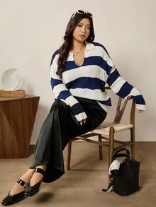 Zelara 大码条纹马球领套头衫 - 藍白色 - 查看 5