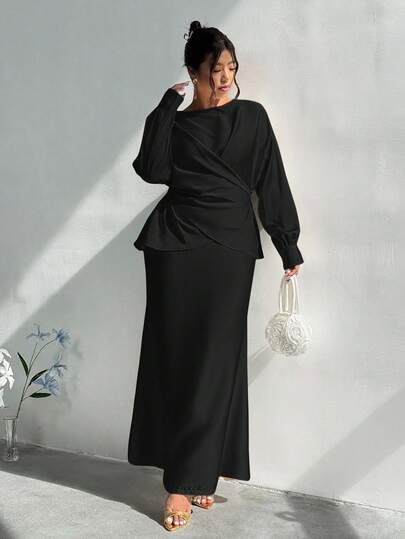 Firerie Damen Große Größen eleganter apricotfarbener Satin Rock mit asymmetrischem Saum