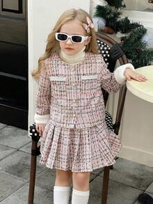 SHEIN Elladie kids 年轻女孩可爱蓬松白色袖口粉色闪光胸袋夹克搭配百褶运动裙套装 - 粉色 - 查看 1