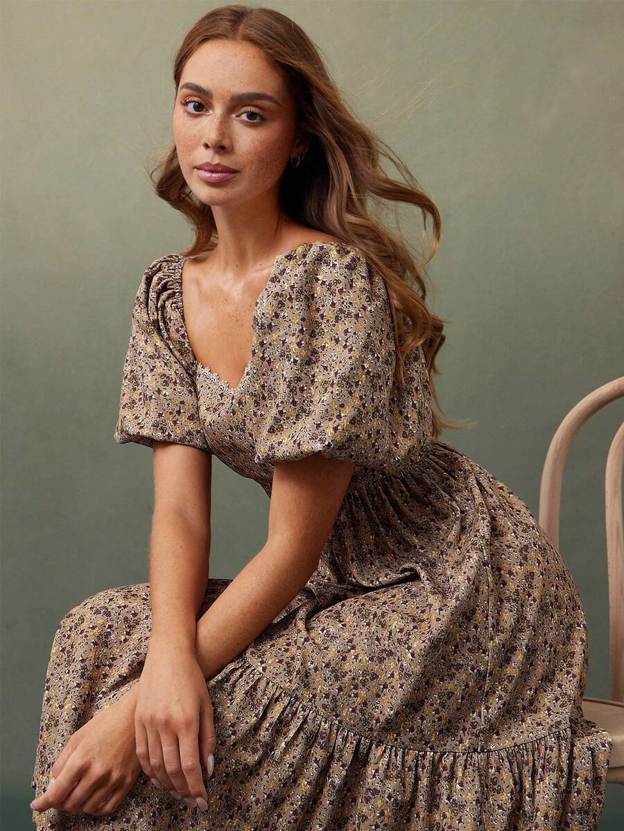 WESTFADE Floral Print Corduroy & Scallop Lace Short Puff Sleeve Tiered Midi Dress Fall, Autumn, Winter, Boho Outfit, Casual Western Wear For Women, Cute Country Concert Outfit