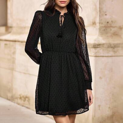 Swiss Dot Tie Neck …