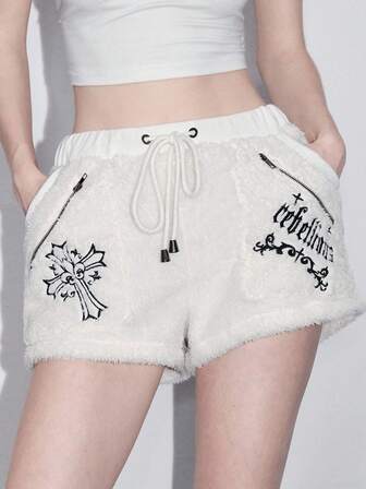 Y2K Gothic Kreuz bestickte Plüsch Damen Shorts, Halloween