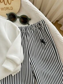 SHEIN 2 件女婴休闲条纹长袖卫衣和裤子套装，秋冬 - 白色 - 查看 8