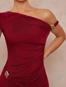 Lumalex Asymmetric Shoulder Exposed Shoulder Metal Decor Waist Fitted Dress For Women - Red - View 6