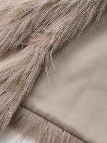 Livesso 女士休闲仿毛领短外套，秋季女式外套 - 卡其色 - 查看 3