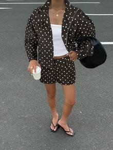 Muchica 2 件套女士波尔卡圆点印花长袖拉链夹克和短裤休闲宽松 Y2K 服装，2025 年秋季 - 咖啡棕 - 查看 3