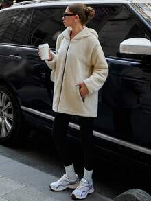 EURMUSE 女士纯色休闲泰迪优质连帽大衣 - 米色 - 查看 3