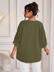 Cravure Plus Size Round Neck 3/4 Sleeve Metallic Fabric Patchwork Color-Blocking Raglan Sleeve Casual Blouse For Outing, Vacation, Commute, Party - Army Green - View 2