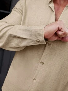 Manfinity CasualCool 男士纯色纯色正面纽扣都市长袖衬衫，适合丈夫 - 卡其色 - 查看 7