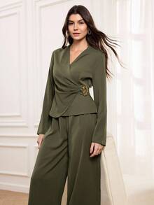 EMERY ROSE 女士优雅两件套，裹身上衣和直筒裤，优雅适合外出和聚会，橄榄绿色金属纽扣装饰上衣女士优雅套装 - 軍綠色 - 查看 7