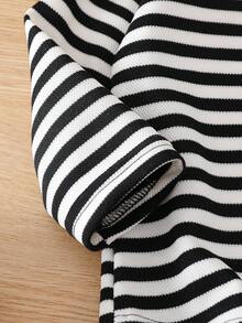 SHEIN Vintaside Kids 男婴秋冬新款两件套：条纹长袖 T 恤 + 牛仔背带裤，休闲复古时尚装扮，时尚婴儿服装，适合外出和返校