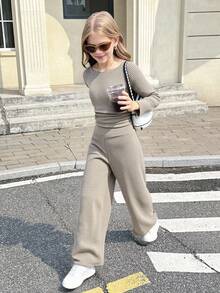 SHEIN 青少年女孩秋冬休闲时尚百搭罗纹露肩/露肩两用 T 恤上衣带口袋和直筒裤套装，适合周末、休闲外出、返校