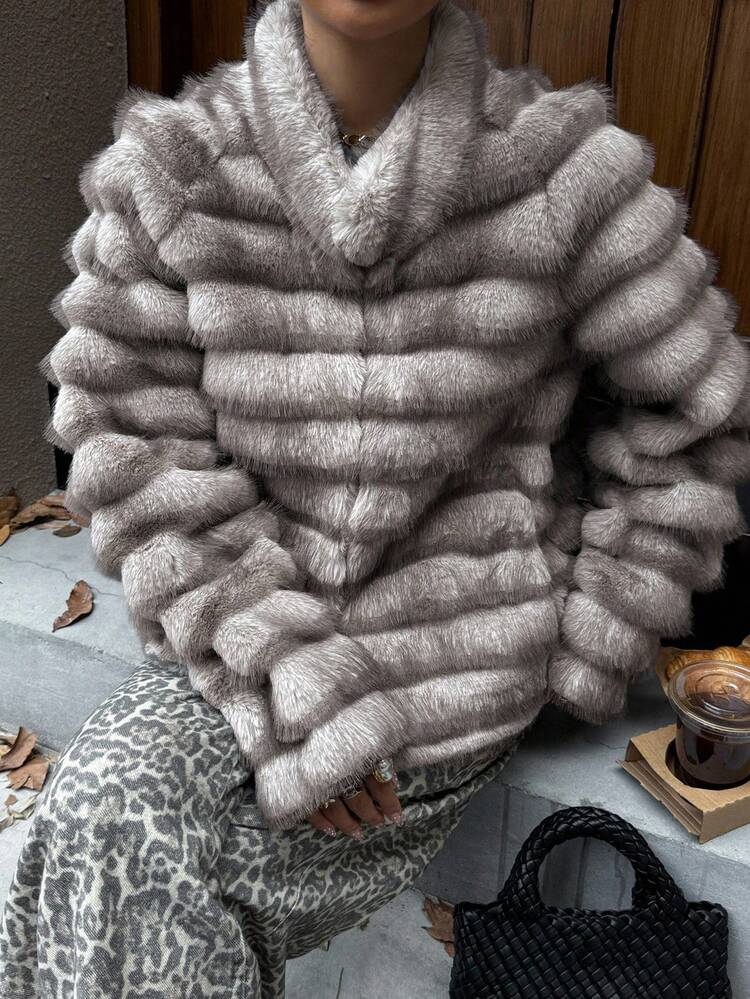 DAZY 女士短款仿皮草外套，秋冬女式外套 - 米色 - 查看 4