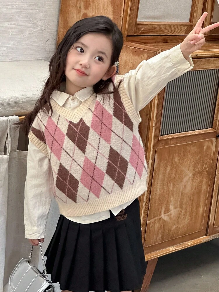 Young Girls V-Neck Sweater Vest, Autumn/Winter