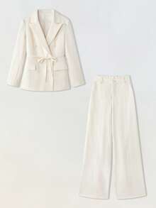 Maija Ensemble tailleur femme à double boutonnage, veste à col cranté et pantalon, couleur unie. Tenue élégante pour femme, costume femme, blazer femme. Tenue décontractée chic pour le bureau, les loisirs et le travail. Idéal pour les femmes, les enseignantes et les professionnelles. - Nude - Voir 1