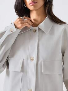 LYSMO Jaqueta Casual Feminina de Manga Longa, Bolso Cargo de Abotoamento Único, Cor Sólida, Outono - Branco - Visão 7