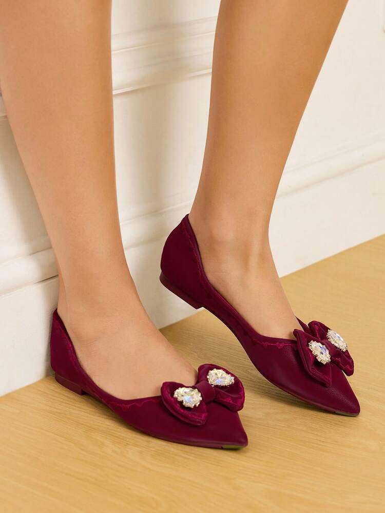 CUCCOO HITCHD Bailarinas con punta puntiaguda y lazo con strass en color burdeos/rojo vino, elegantes, glamorosas, dulces y románticas, zapatos cómodos para invitados de boda, damas de honor, ballet, fiestas y ocasiones festivas