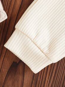 SHEIN Vintaside Kids 2 件套女婴服装，简约设计，别致衣领，春季，5-12 个月 - 卡其色 - 查看 5