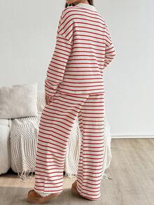 SHEIN 2 件孕妇休闲条纹上衣和裤子套装，秋季孕妇裤套装条纹孕妇套装 2 件孕妇装孕妇家居服套装孕妇条纹两件套 - 紅白色 - 查看 2