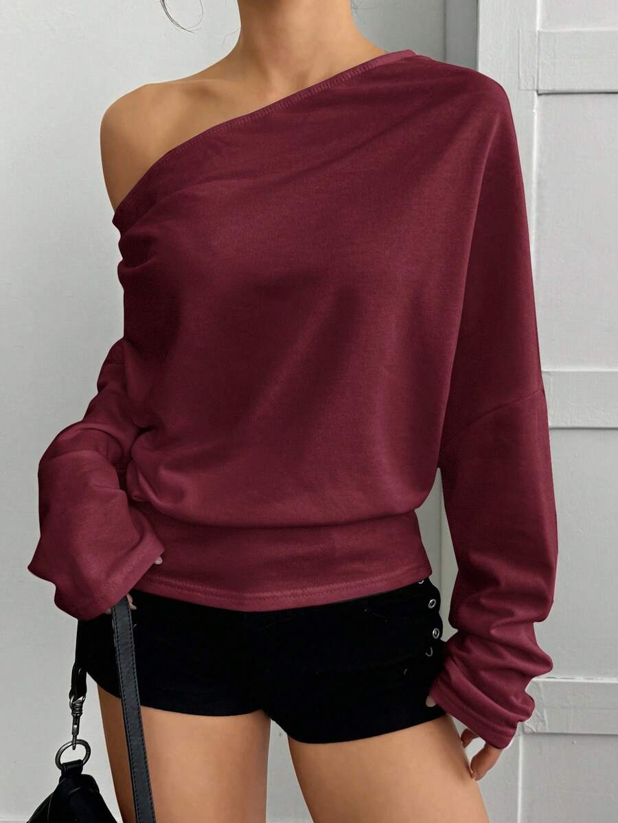 SHEIN EZwear Áo nỉ hở vai tay dài cổ lệch dành cho nữ, màu đỏ tía, thời trang thường ngày cho mùa tựu trường Thu/Đông - Màu Đỏ Sâu - Xem 1