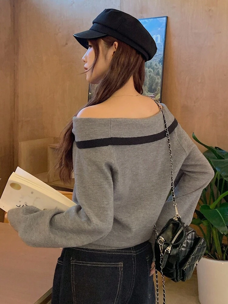 Women's Casual Loose Fit Colorblock Off-Shoulder Pullover Knit Sweater, Fashionable & Minimalist, Suitable For Autumn & Winter Cute Tops