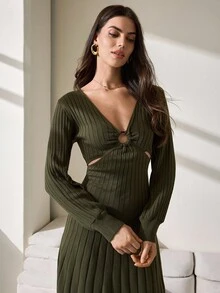 CLARA VERO Casual Deep V Neck Pleated Cut Out Sides Maxi Knitted Dress For Fall Winter Women Outfits - Army Green - View 5