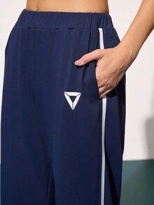 CourtClass Sweat-shirt-shirt décontracté pour femmes avec rayures latérales contrastées, pantalon de sport ample avec poches, convient pour le sport, le tennis, le port quotidien. Pantalon de tennis, pantalon de gym, pantalon de sport, pantalon de golf, pantalon de jogging, pantalon de jogging à jambes larges, pantalon d'athlétisme pour femmes - Bleu marine - Voir 7