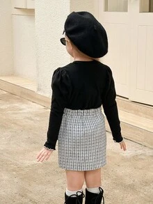 SHEIN Elladie kids 2pcs/Set Young Girls Cute Black Lantern Sleeve Comfortable Black Basic Top Paired With Adorable Heart-Patterned White Plaid Skirt Fall Winter - Black - View 2